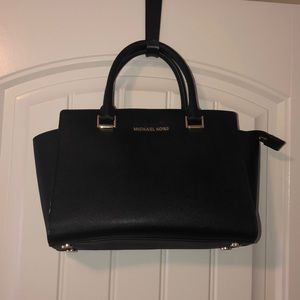Black medium Michael Kors Selma Purse